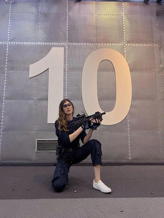 Inspirasi Outfit Bumil Mikaila Patritz yang Bakal Punya Anak Kedua, Tunjukkan Gaya Geminin hingga Tampil Garang