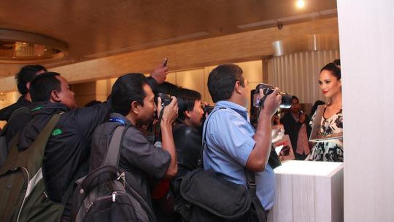 Peluncuran Ultrabook Lenovo IdeaPad Yoga 