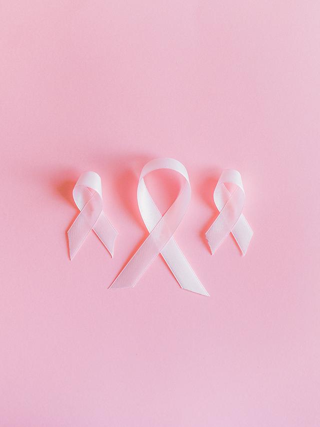 Ilustrasi simbol peduli kanker