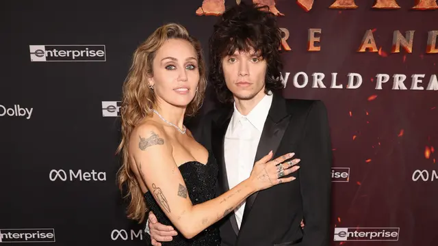Miley Cyrus Resmi Tunangan dengan Maxx Morando, Cincin Emas dengan Berlian Kuning Jadi Sorotan