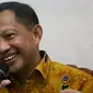 Calon Kapolri Komjen Pol Tito Karnavian saat menerima kunjungan Komisi III DPR di kediamannya di Pasar Minggu, Jakarta, Rabu (22/6).  (Liputan6.com/Johan Tallo)