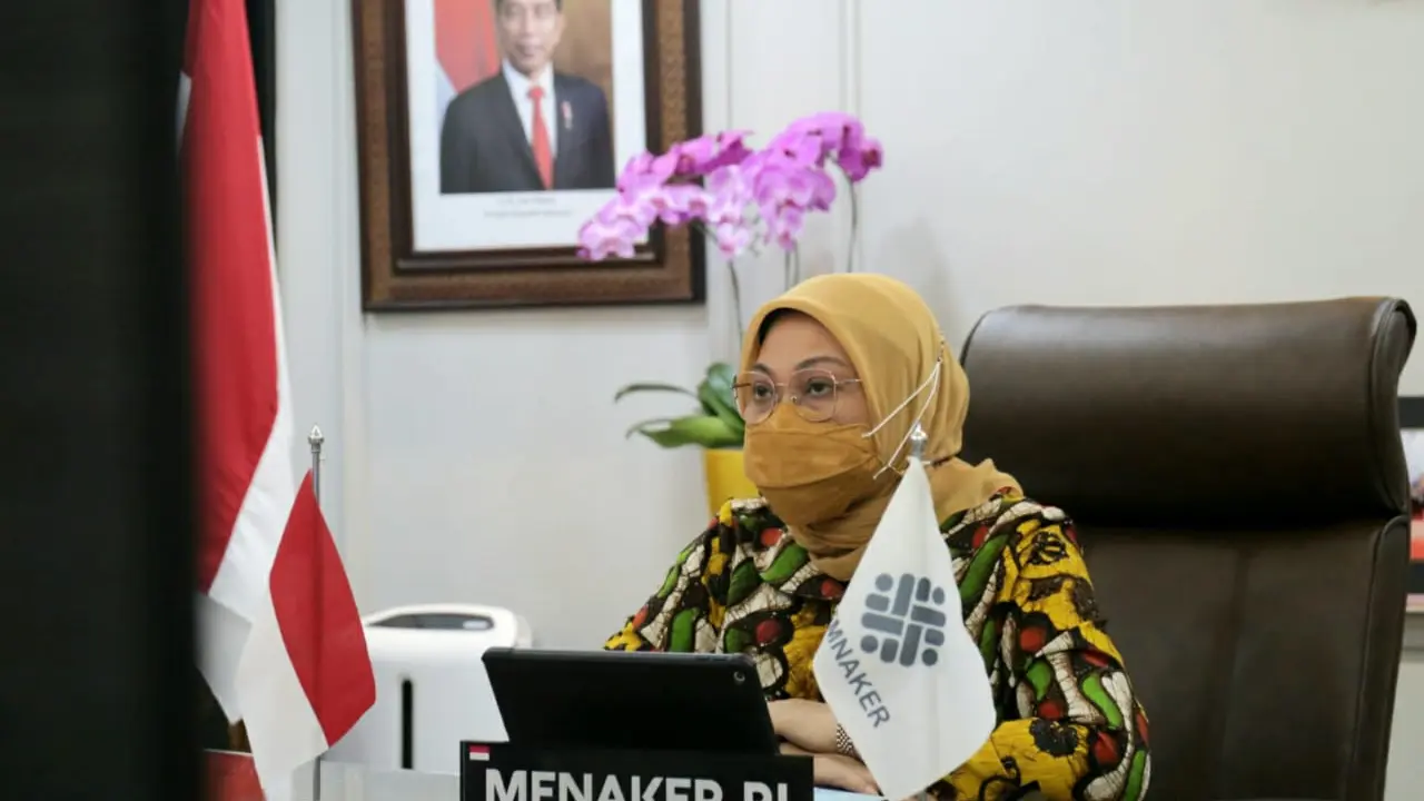 Menaker Ida Minta Perusahaan dan Pekerja Patuhi PPKM Darurat