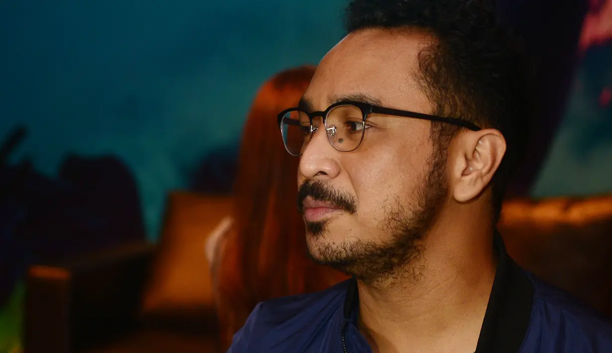 Terlepas dari aksi kontroversialnya, Giring bersama Nidji yang sedang menggarap album baru juga mengandeng Young Lex untuk berkolaborasi. Untuk memberikan nuansa rep dalam lagunya yang berjudul Disco Lazy Tim. (Galih W. Satria/Bintang.com)