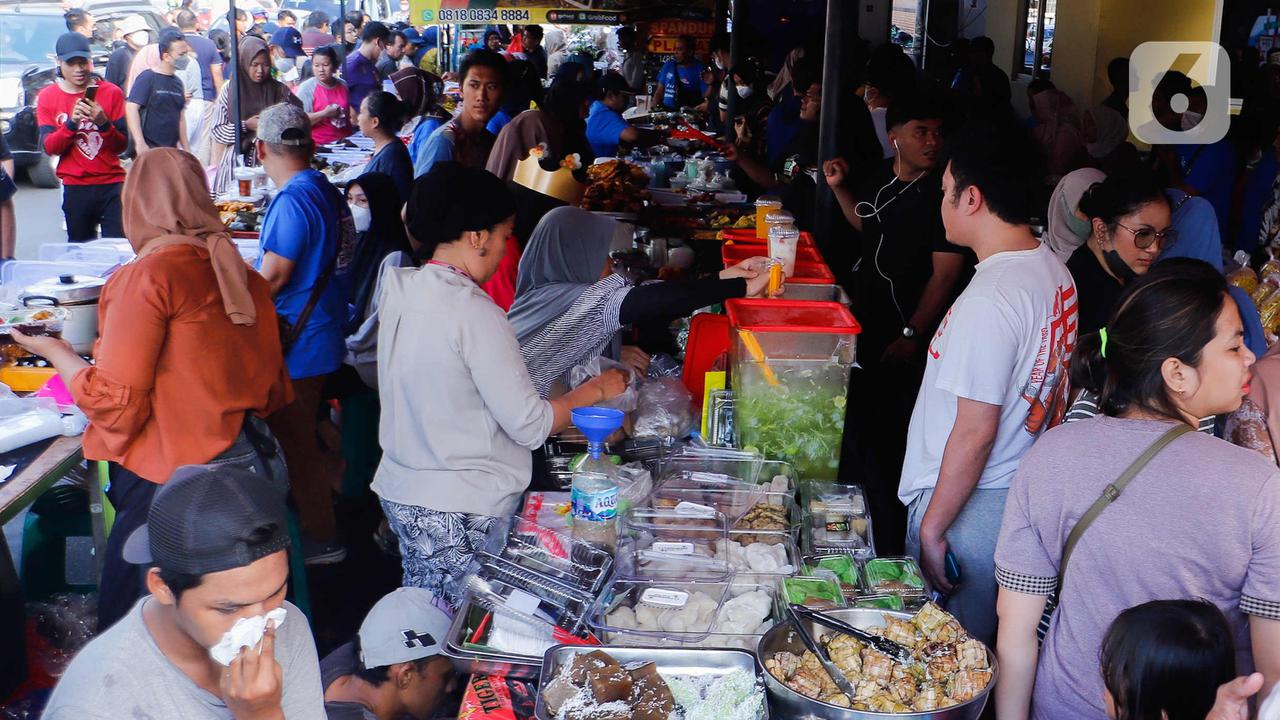 Berburu Takjil Buka Puasa Ramadhan 2023 di Kawasan Benhil