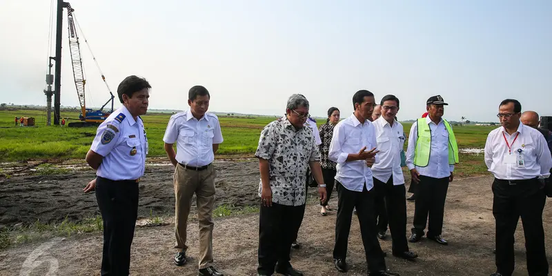 20160114-Presiden Jokowi Beserta Menteri Tinjau Proyek Bandara Internasional Kertajati 