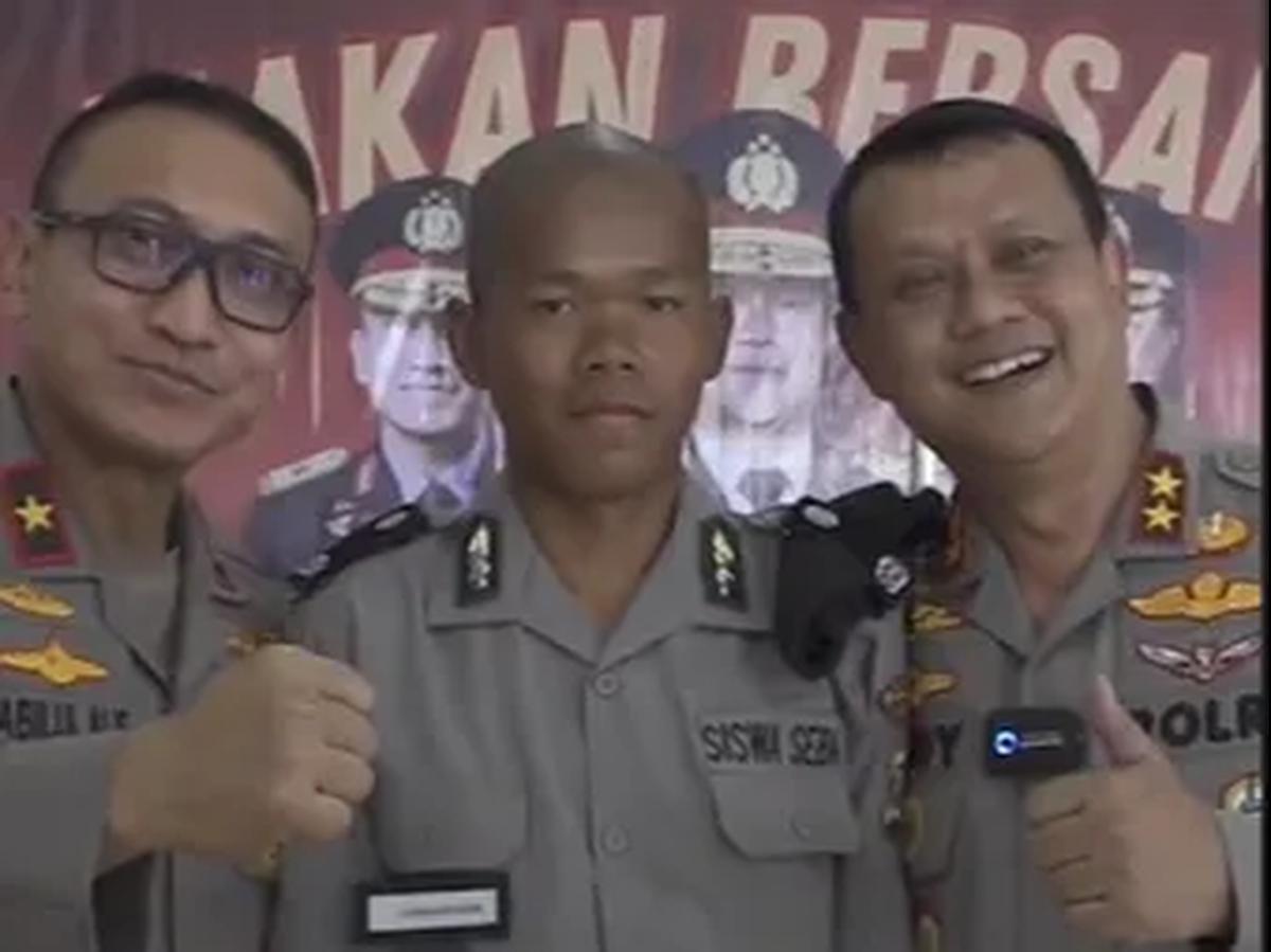 Dua Jenderal Kawal Siswa Seba Video Call Sang Ibu