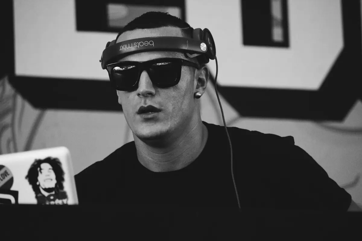 [Bintang] DJ Snake