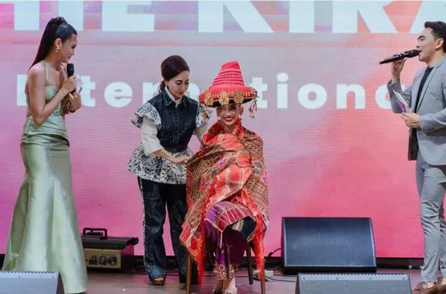 Potret kostum nasional 'Ratu Karo' Sophie Kirana di Miss International 2024, panen kritikan
