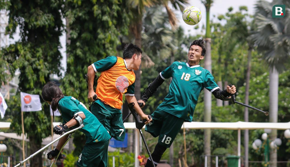 Bahkan lebih parahnya lagi, mereka terancam gagal berangkat ke Kualifikasi Piala Dunia Amputasi 2022 karena kurangnya dukungan pembiayaan dari pemerintah pusat, termasuk Kemenpora sendiri. (Bola.com/Bagaskara Lazuardi)