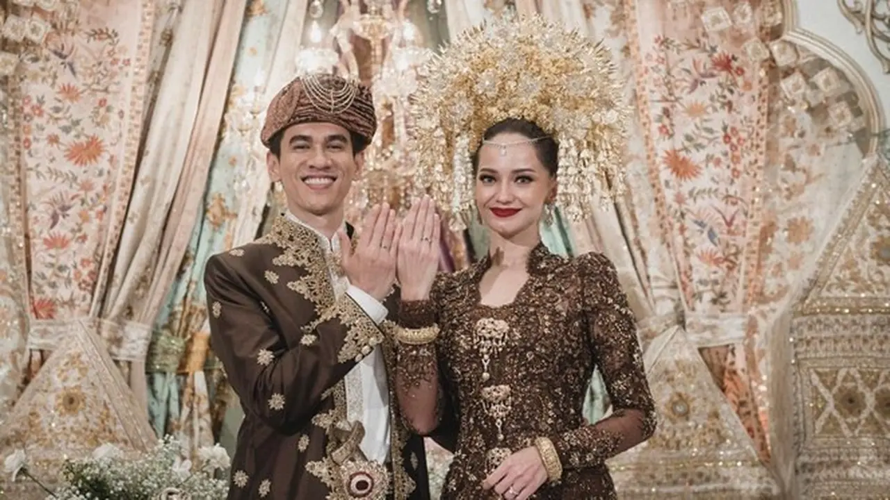 10 Momen Pernikahan Enzy Storia dan Molen Kasetra, Penuh Haru Bahagia