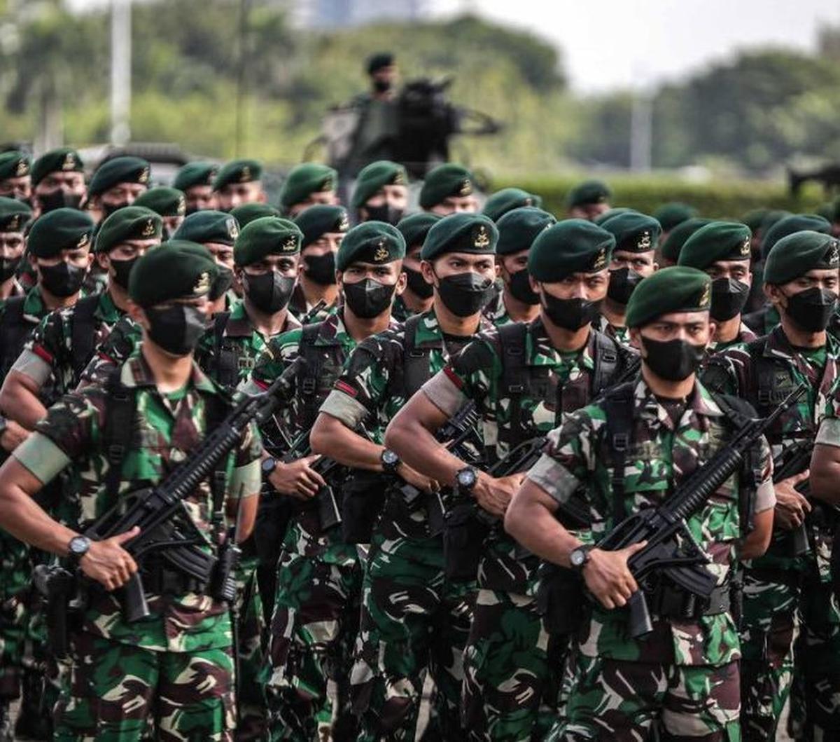 Seorang pemimpin sepantasnya memberikan arahan dan contoh positif untuk anak buahnya. Terlebih pemimpin itu adalah seorang yang berasal dari militer.