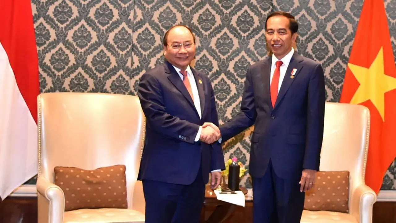 Presiden Jokowi Bertemu PM Vietnam