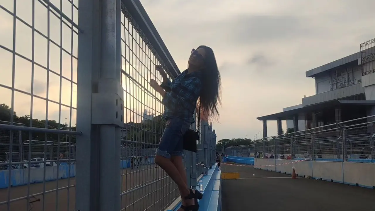 Pernah Berperan Jadi Pacar Kasino di Warkop DKI, Ini Potret Terbaru Sally Marcellina