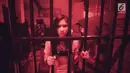Aktris Jessica Mila saat proses syuting film horor terbarunya yang berjudul Mata Batin 2 di kawasan Jakarta Barat, Rabu (5/9). Mata Batin 2 menjadi film horor kedua Jessica Mila selama berkarir di dunia perfilman Indonesia. (Liputan6.com/Faizal Fanani)