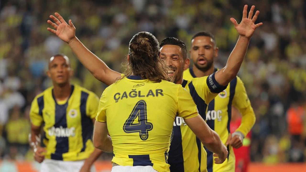 Prediksi Anderlecht vs Fenerbahce 21 Februari 2025