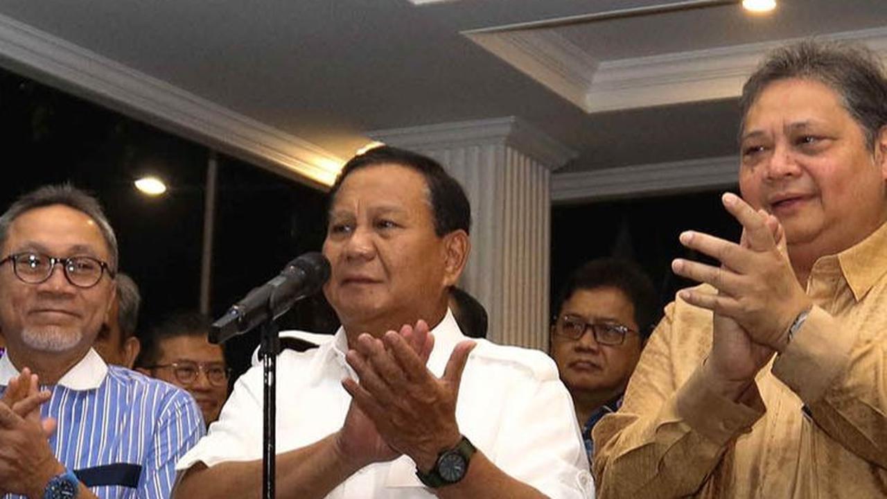 Hal ini disampaikan langsung oleh Prabowo di kediamannya di Jalan Kertanegara, Jakarta Selatan, pada Minggu (22/10/2023) malam.