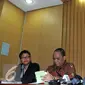 PLT Pimpinan KPK Johan Budi menggelar konferensi pers terkait penetapan Sekjen partai Nasdem, Patrice Rio Capella (PRC), Jakarta, Kamis (15/10/2015). Penetapan terkait pemeriksaan lanjutan kasus bansos sumatra utara. (Liputan6.com/Helmi Afandi)