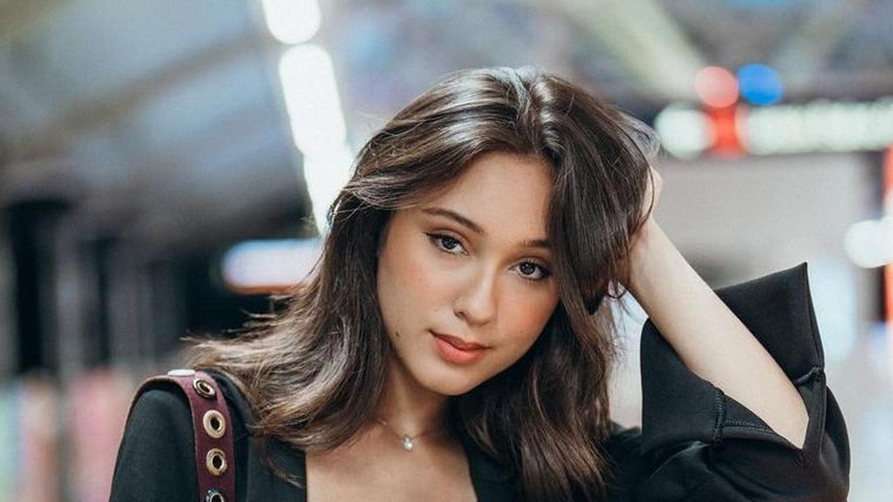 Artis yang dekat dengan Giorgino Abraham ini mengaku insecure soal kesehatan mulut dan giginya.