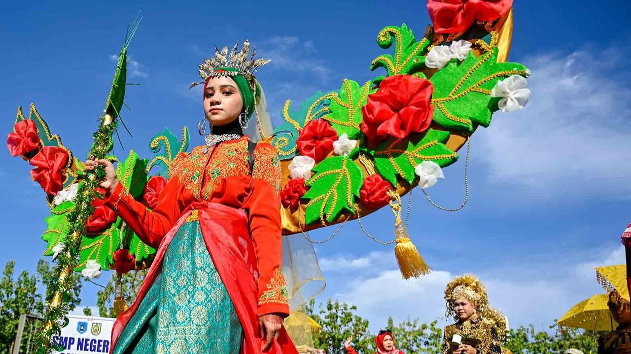 FOTO: Potret Semarak Pawai Budaya di Banda Aceh