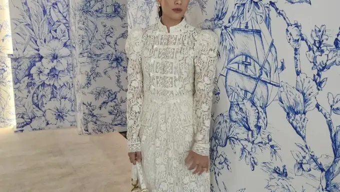 Inspirasi gaya rambut Lebarab