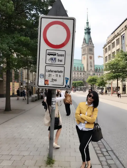 (Instagram/sandhycaputrie)