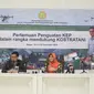 (Kiri) Kepala BPPSDMP Prof Dr Dedi Nursyamsi MS sebagai keynote speaker Penguatan KEP Mendukung Kostratani di Bogor, 17 Desember 2019.