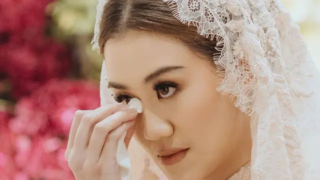 Sebentar Lagi jadi Pasutri, Gaya Serasi Thariq Halilintar dan Aaliyah Massaid Kenakan Busana Muslim Serba Pink di Pengajian Jelang Nikah