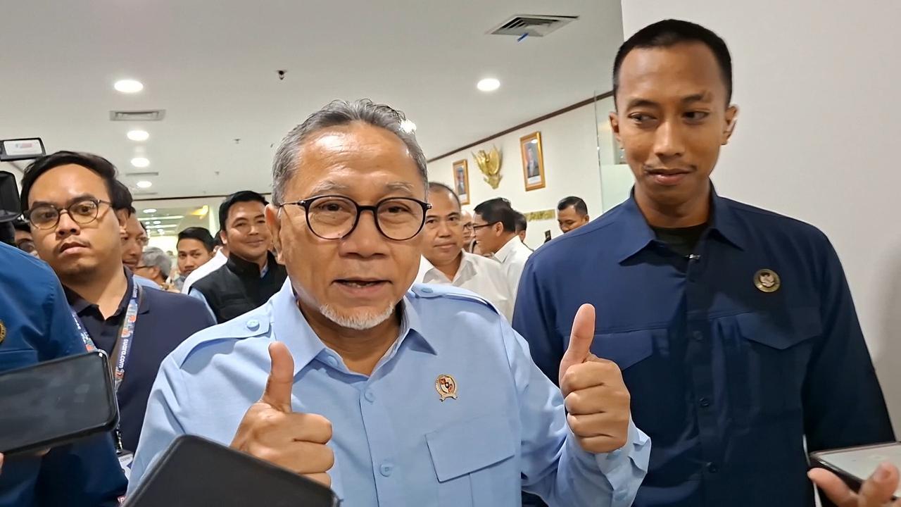Menko Zulhas: Kopdes Bukan Supermarket, Warung Tidak Usah Khawatir