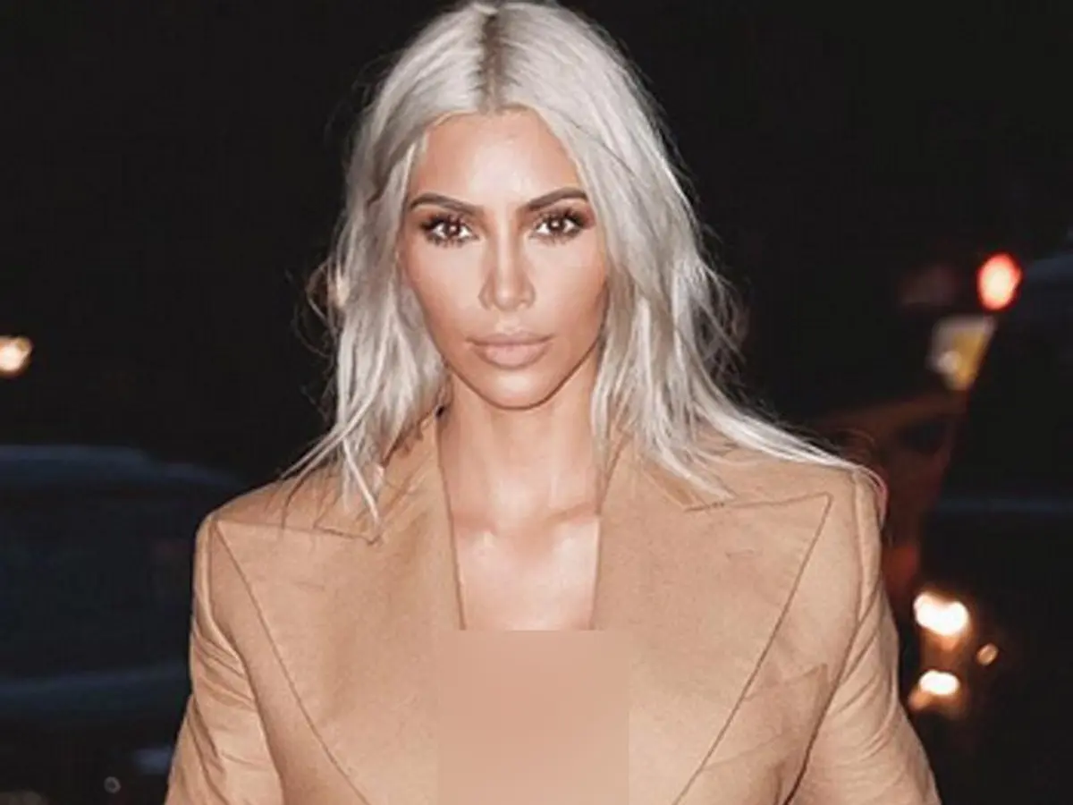 5 Sensasi Kim Kardashian yang Hebohkan Publik - Page 2 - Entertainment  Fimela.com