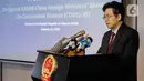 Duta Besar China untuk ASEAN, Deng Xijun memberikan keterangan terkait perkembangan virus corona COVID-19 saat Media Briefing di Jakarta, Jumat (21/2/2020). Pada kesempatan itu, Deng Xijun berharap ASEAN saling bekerja sama untuk menangani virus corona COVID-19. (Liputan6.com/Faizal Fanani)