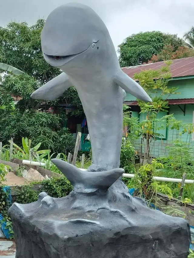 Patung Pesut Mahakam (Dok @gerbang.nusantara.berita)