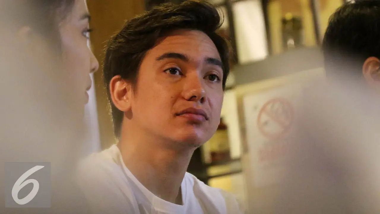 Adipati Dolken