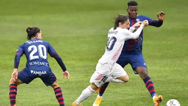 Luka Modrid, Real MadridYus mei
