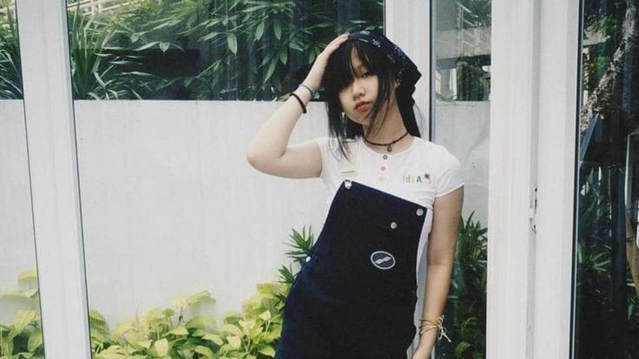 <b>Rilis Album Pertama di usia 12 Tahun</b>