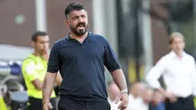 Pelatih Napoli, Gennaro Gattuso, memperhatikan pemainnya saat menghadapi Genoa pada laga lanjutan Seria A di Stadion Comunale Luigi Ferraris, Kamis (9/7/2020) dini hari WIB. Napoli menang 2-1 atas Genoa. (Tano Pecoraro/LaPresse via AP)