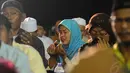 Di Pondok Pesantren Al-Baghdadi, Karawang, ribuan warga berdoa mengharapkan agar pemimpin selanjutnya adalah yang terbaik untuk Indonesia, Jumat (4/7/14). (Liputan6.com/Andrian M Tunay)