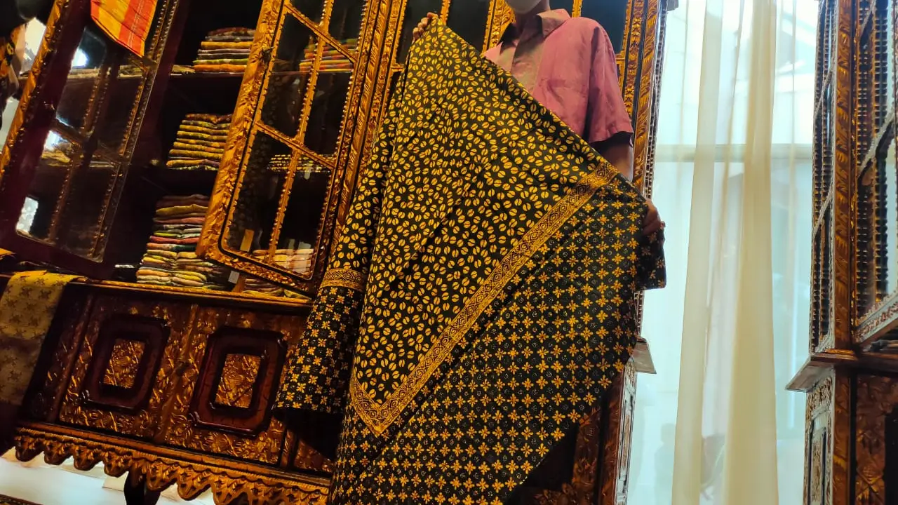 Uniknya Motif Songket Sumsel, Dari Biji Kopi Hingga Limbah Kulit Jengkol