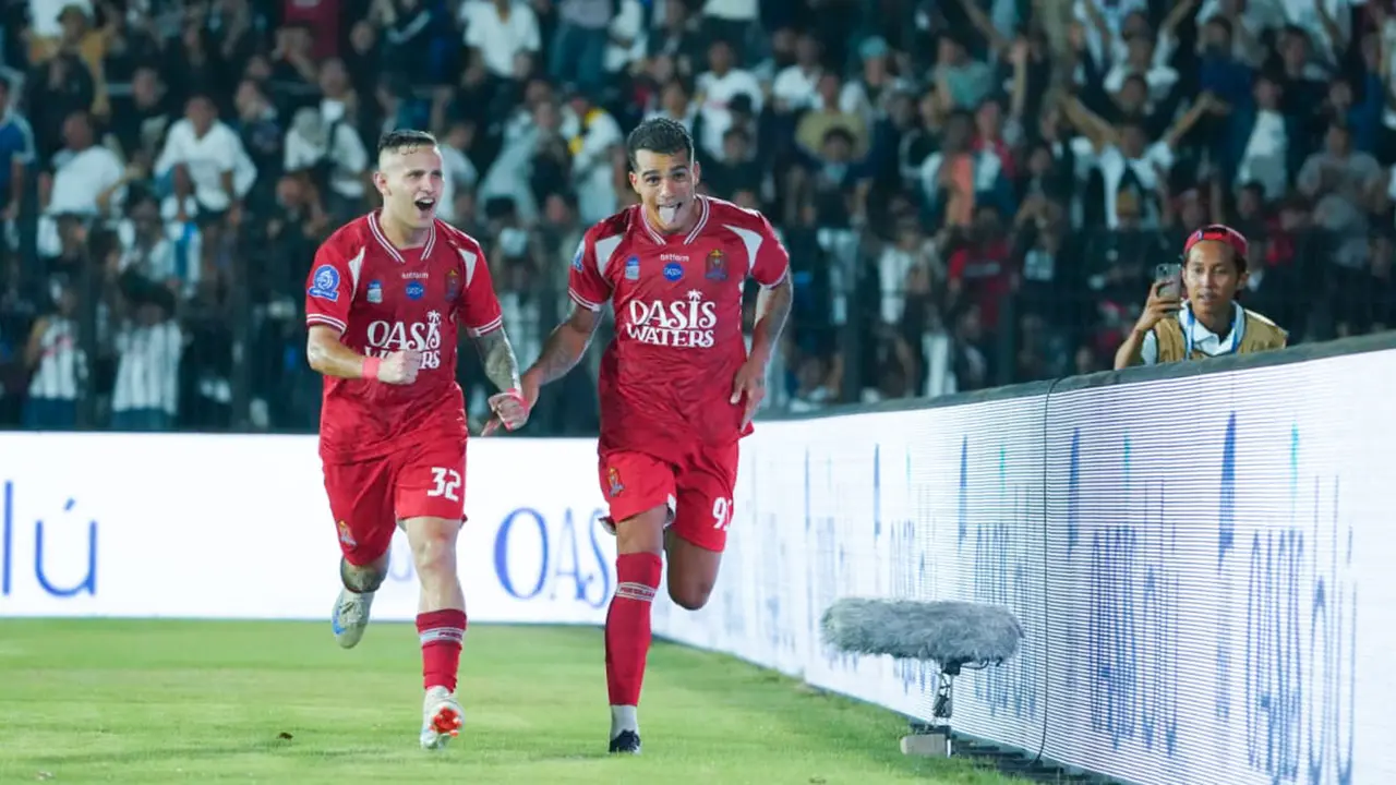 Foto: Laga Penuh Drama dan Kejutan, Tim Promosi Persijap Tumbangkan Juara Bertahan Persib di BRI Super League