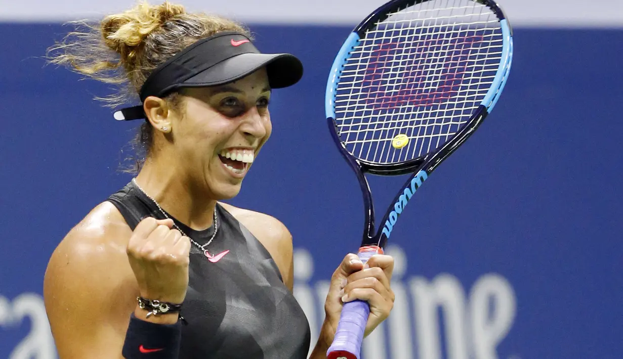 Petenis AS, Madison Keys merayakan kemenangan atas petenis Estonia, Kaia Kanepi pada perempat final AS Terbuka 2017 di Arthur Ashe Stadium, New York, (6/9/2017). Madison menang 6-3, 6-3. (AP/Kathy Willens)