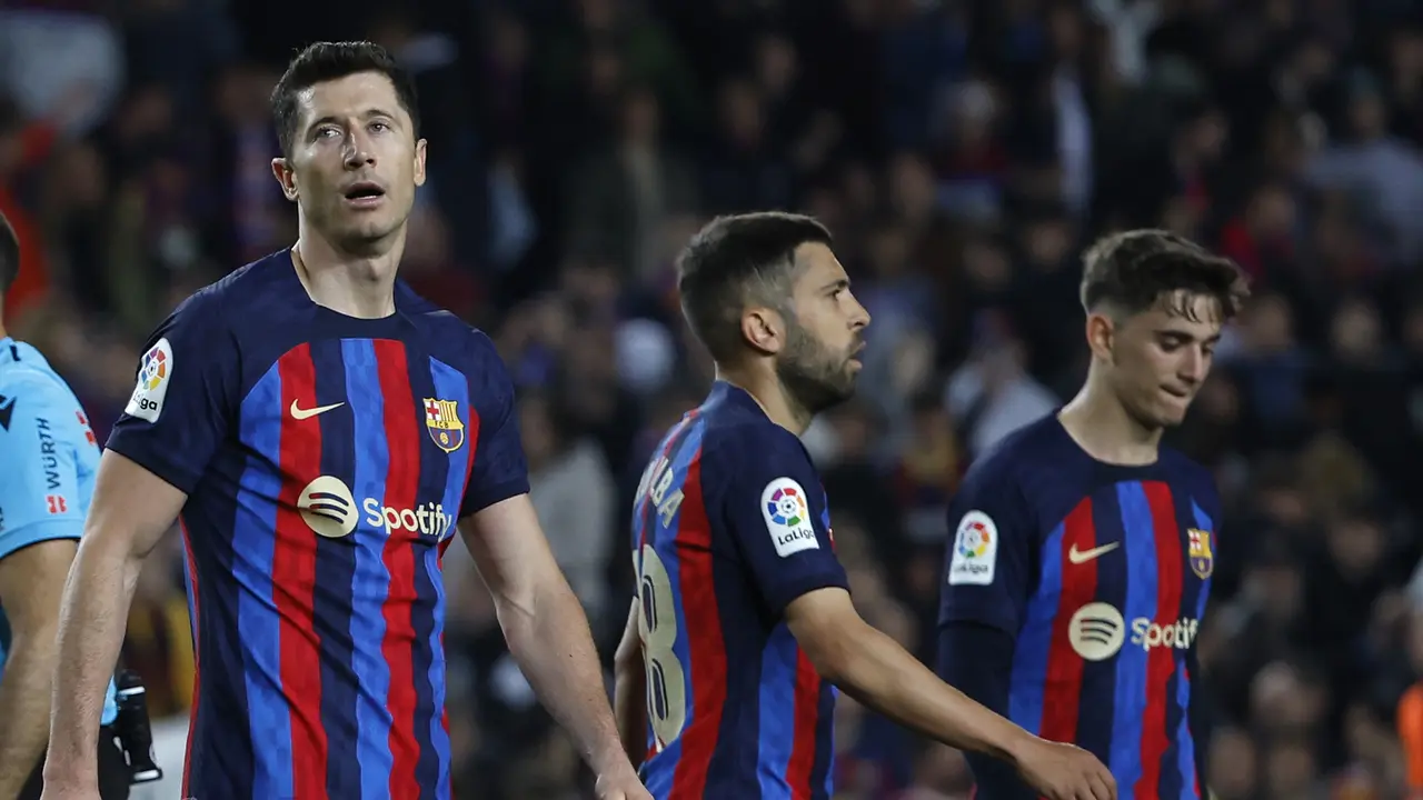 Foto: Gagal Bongkar Pertahanan Rapat Girona, Barcelona Gagal Menang di Camp Nou