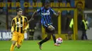 7. Geofrrey Kondogbia - Geoffrey Kondogbia bergabung ke Inter Milan pada 2015. Pada musim 2017-18, Kondogbia menjalani masa peminjaman di Valencia dan menolak kembali ke Inter Milan. (AFP/Olivier Morin)