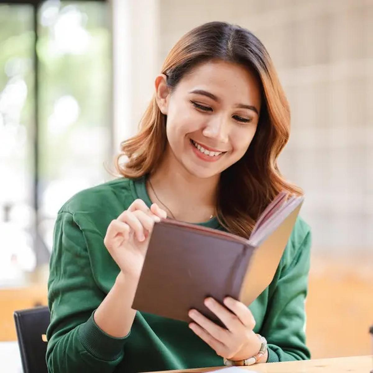 Kenali Sikap Perempuan yang Dapat Membuat Pria Betah dan Tertarik Lebih Lama