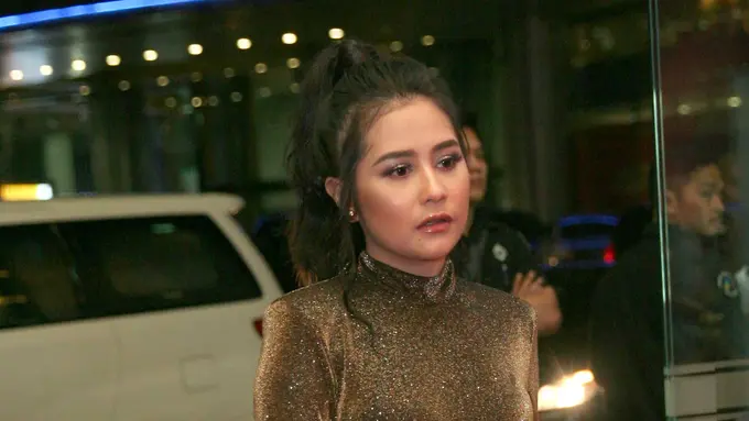 [Bintang] Prilly Latuconsina