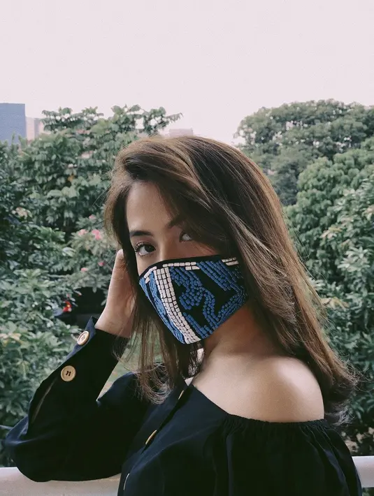 Bukan hanya itu, Zara yang menjadikan Putri Tanjung sebagai panutan juga ingin memiliki bisnis, dan sukses pastinya. "(5 tahun ke depan) Punya bisnis kayak kak Putri.bisa punya bisnis yang sukses," tuturnya. (Instagram/zaraadhsty)