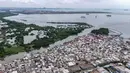 Banjir rob Jakarta diakibatkan fenomena pasang maksimum air laut bersamaan dengan fase bulan baru yang berpotensi meningkatkan ketinggian pasang air laut. (merdeka.com/Arie Basuki)