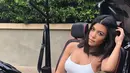 Bagi Kourtney Kardashian, Younes Bendjima sudah cukup dewasa untuk menghadapi kritikan dan haters yang mengecamnya. (instagram/kourtneykardash)