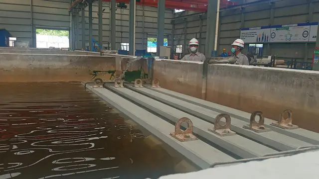 PT Wijaya Karya Beton Tbk (WIKA Beton) telah merampungkan proyek pembuatan bantalan rel (slab track) kereta cepat Jakarta-Bandung.