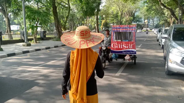 Berbagi takjil