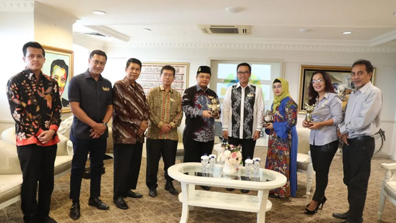 Menpora Apresiasi FKSN Libatkan Kemenpora untuk Promosikan Kekayaan dan Kearifan Lokal Keraton