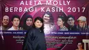 Pada bulan suci Ramadan ini, penyanyi muda Aleta Molly menggelar acara bersama anak-anak yatim piatu. Penyanyi pendatang baru yang baru saja menyelesaikan video klip Jomblo itu menggelar acara Berbagi Kasih dengan anak yatim. (Bambang E. Ros/Bintang.com) 